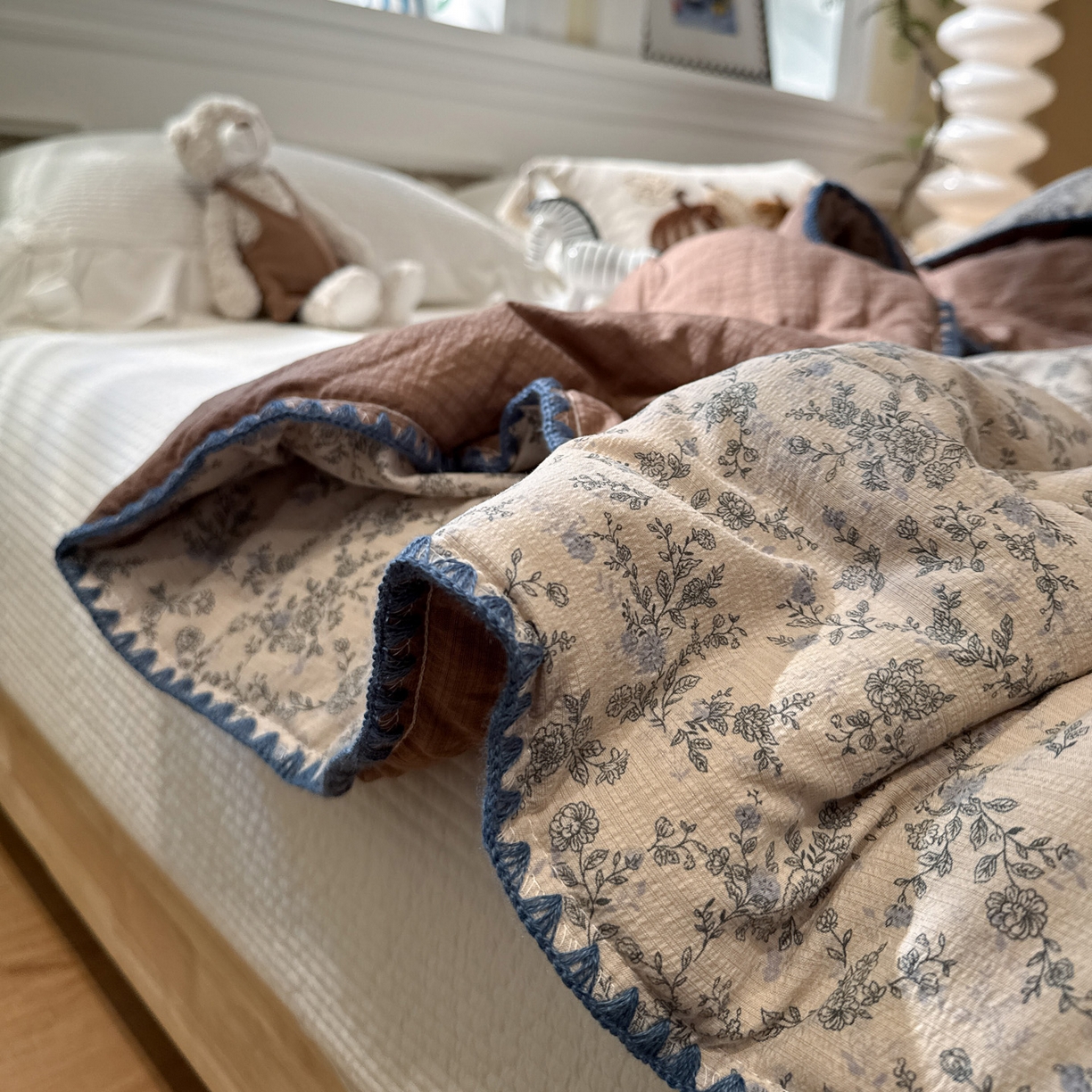 91家纺网 家纺一手货源 找家纺 赛琳 2026新款云感双层纱贝壳绣夏被夏凉被空调被（有买家秀） 竹韵花语