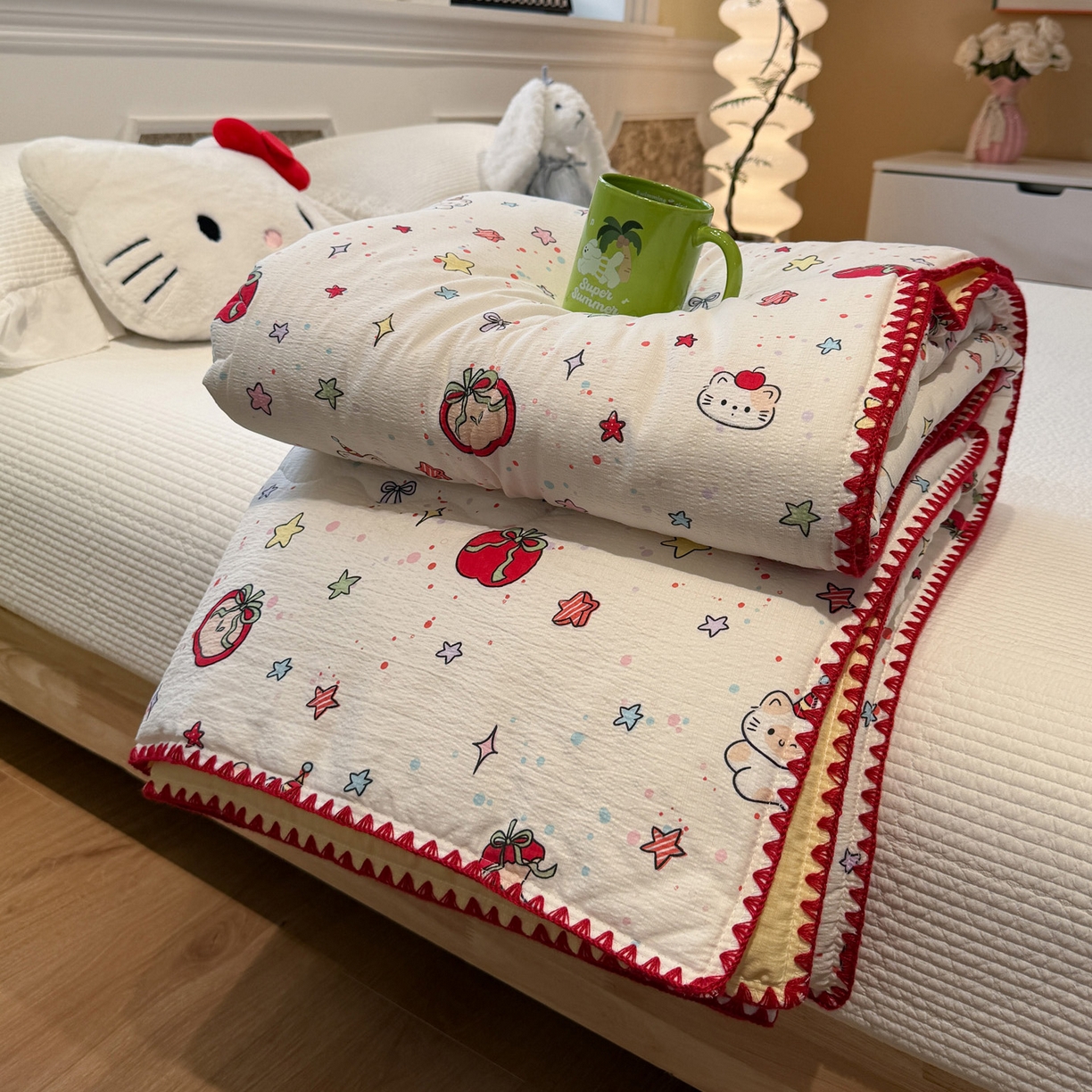 91家纺网 家纺一手货源 找家纺 赛琳 2026新款云感双层纱贝壳绣夏被夏凉被空调被（有买家秀） 苹果小怪