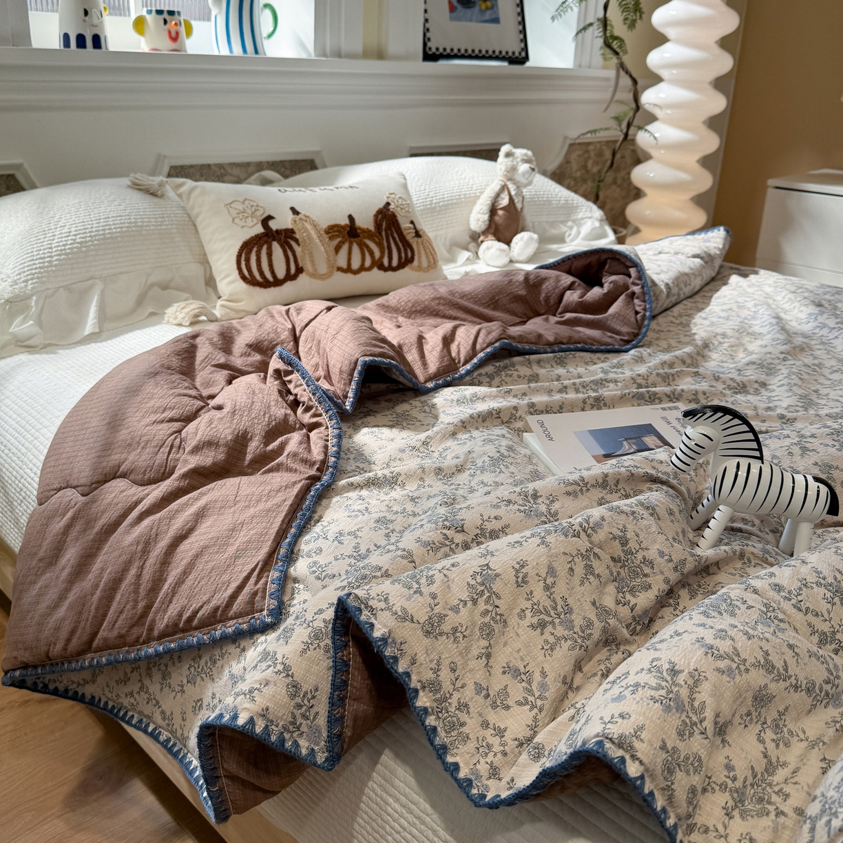 91家纺网 家纺一手货源 找家纺 赛琳 2026新款云感双层纱贝壳绣夏被夏凉被空调被（有买家秀） 竹韵花语