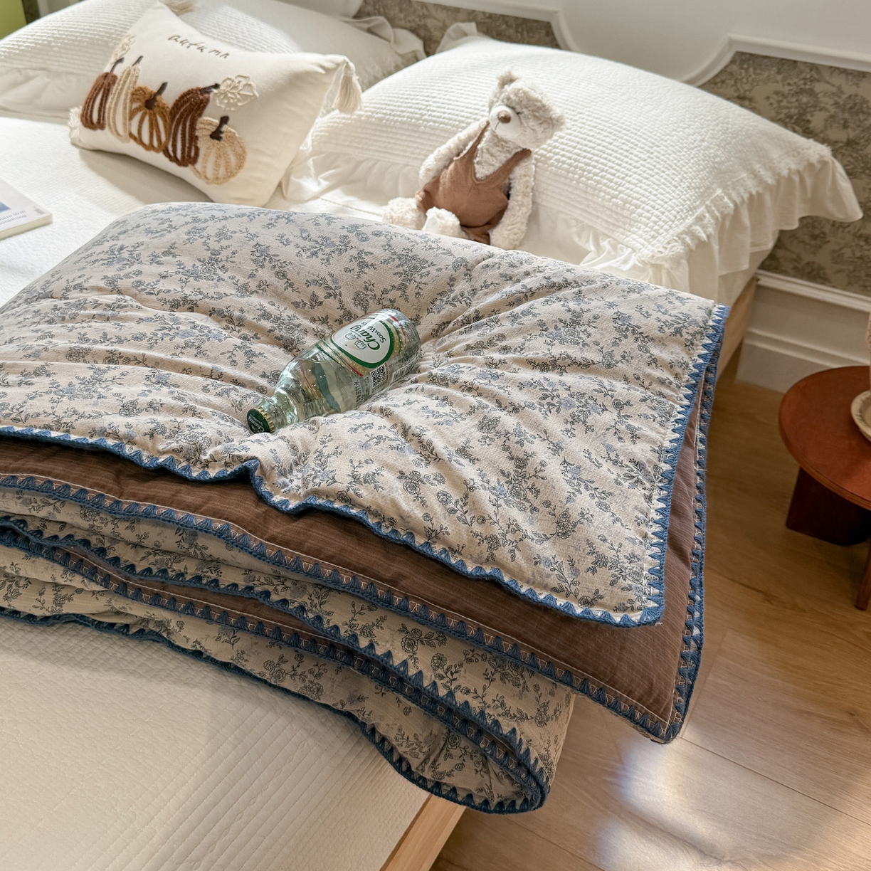 91家纺网 家纺一手货源 找家纺 赛琳 2026新款云感双层纱贝壳绣夏被夏凉被空调被（有买家秀） 竹韵花语