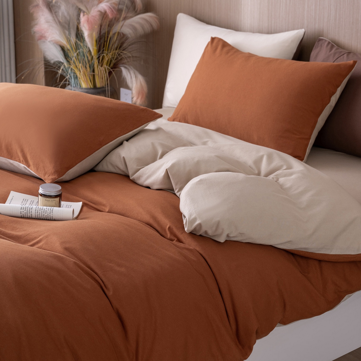 91家纺网 家纺一手货源 找家纺 梦可莱家居 2026春夏新品全棉针织棉纯色双拼简约百搭时尚系列四件套 双拼-焦糖