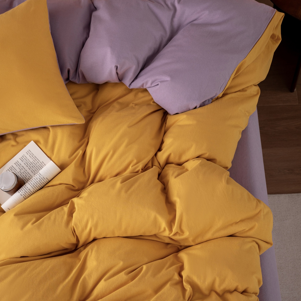 91家纺网 家纺一手货源 找家纺 梦可莱家居 2026春夏新品全棉针织棉纯色双拼简约百搭时尚系列四件套 双拼-黄紫