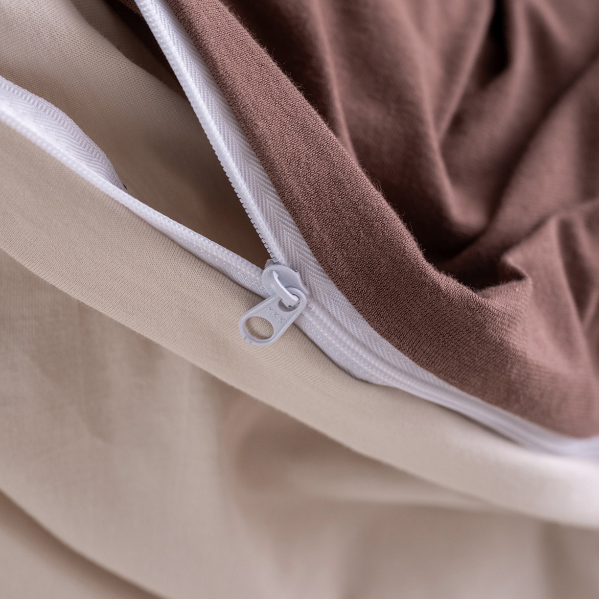 91家纺网 家纺一手货源 找家纺 梦可莱家居 2026春夏新品全棉针织棉纯色双拼简约百搭时尚系列四件套 双拼-米咖