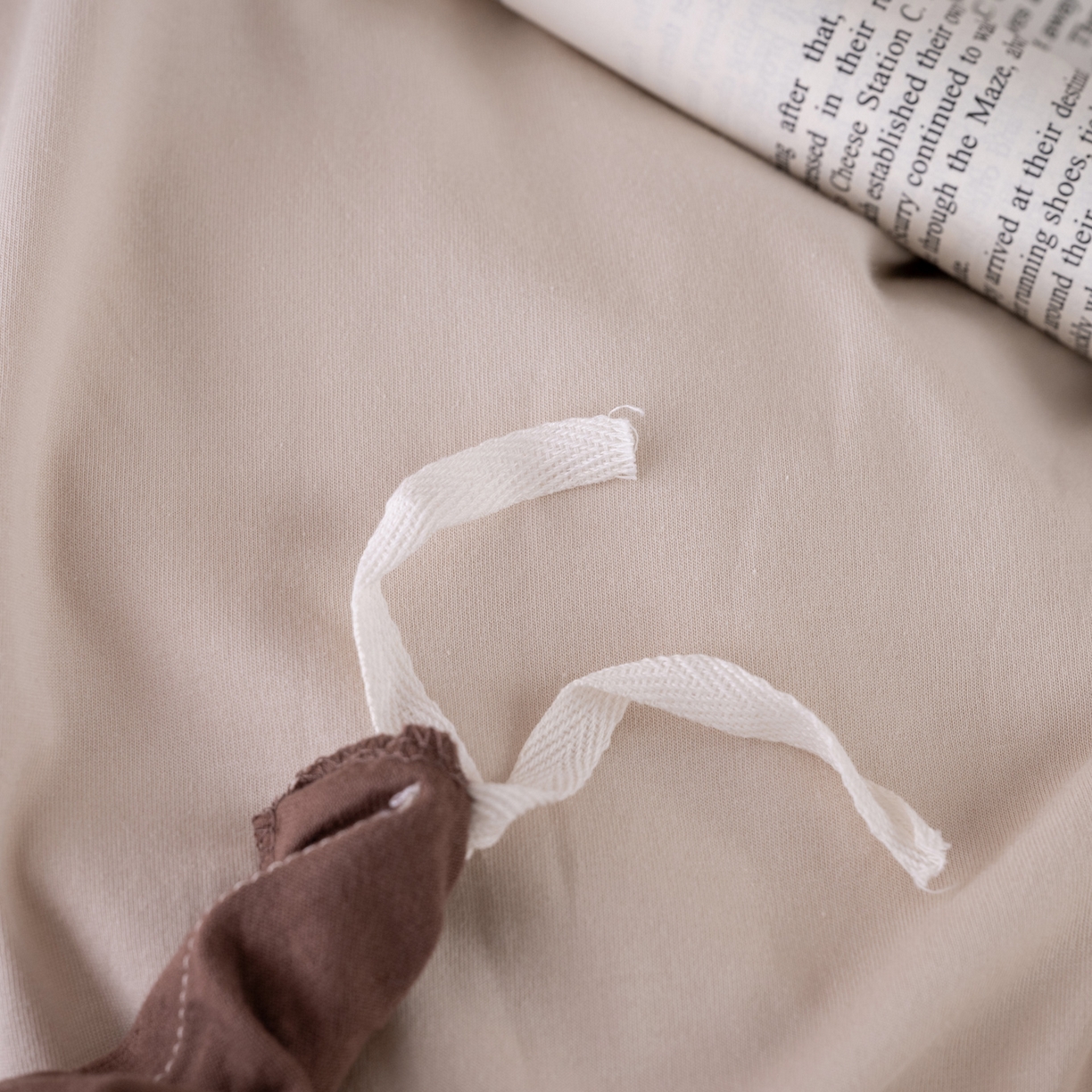 91家纺网 家纺一手货源 找家纺 梦可莱家居 2026春夏新品全棉针织棉纯色双拼简约百搭时尚系列四件套 双拼-米咖