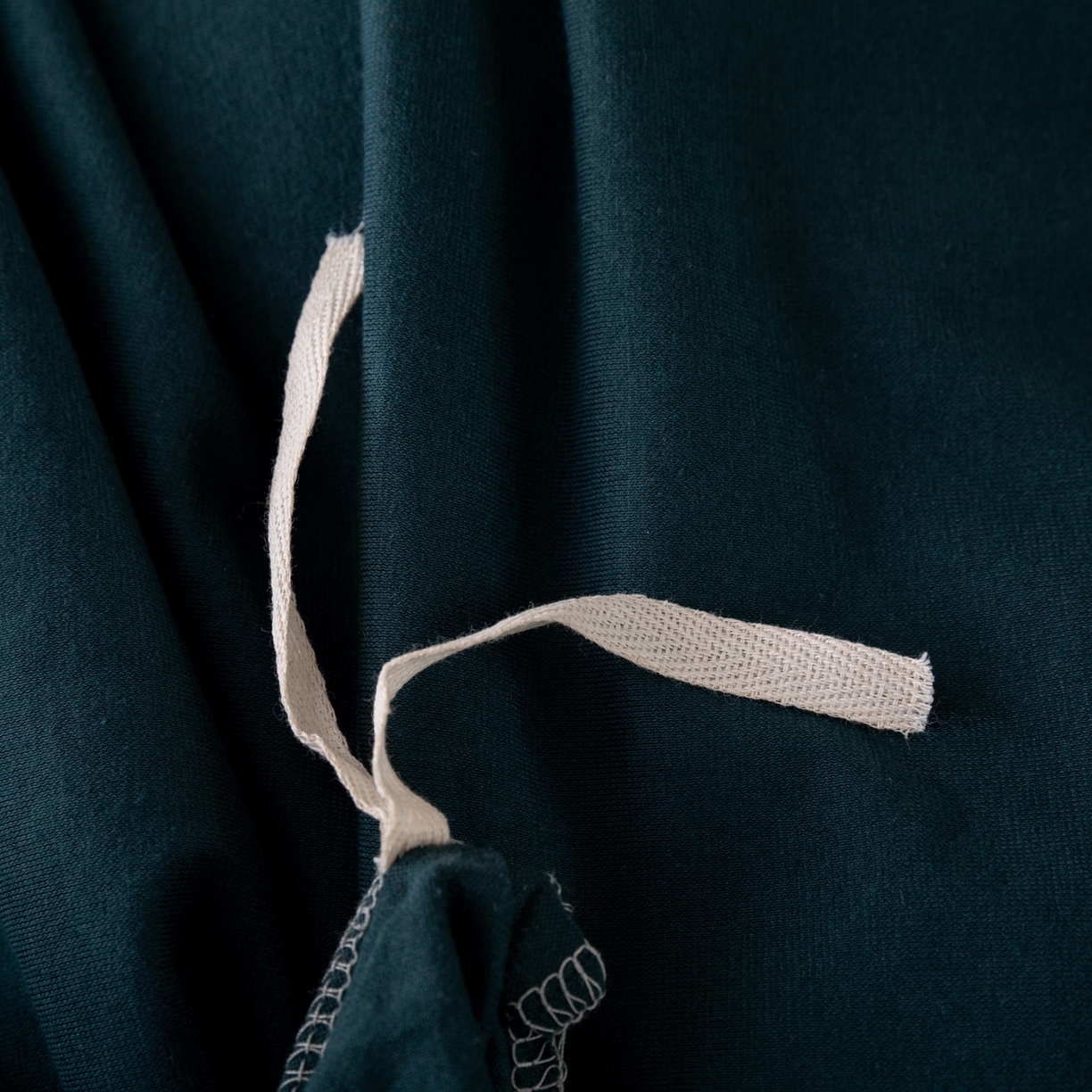 91家纺网 家纺一手货源 找家纺 梦可莱家居 2026春夏新品全棉针织棉纯色双拼简约百搭时尚系列四件套 双拼-森林绿