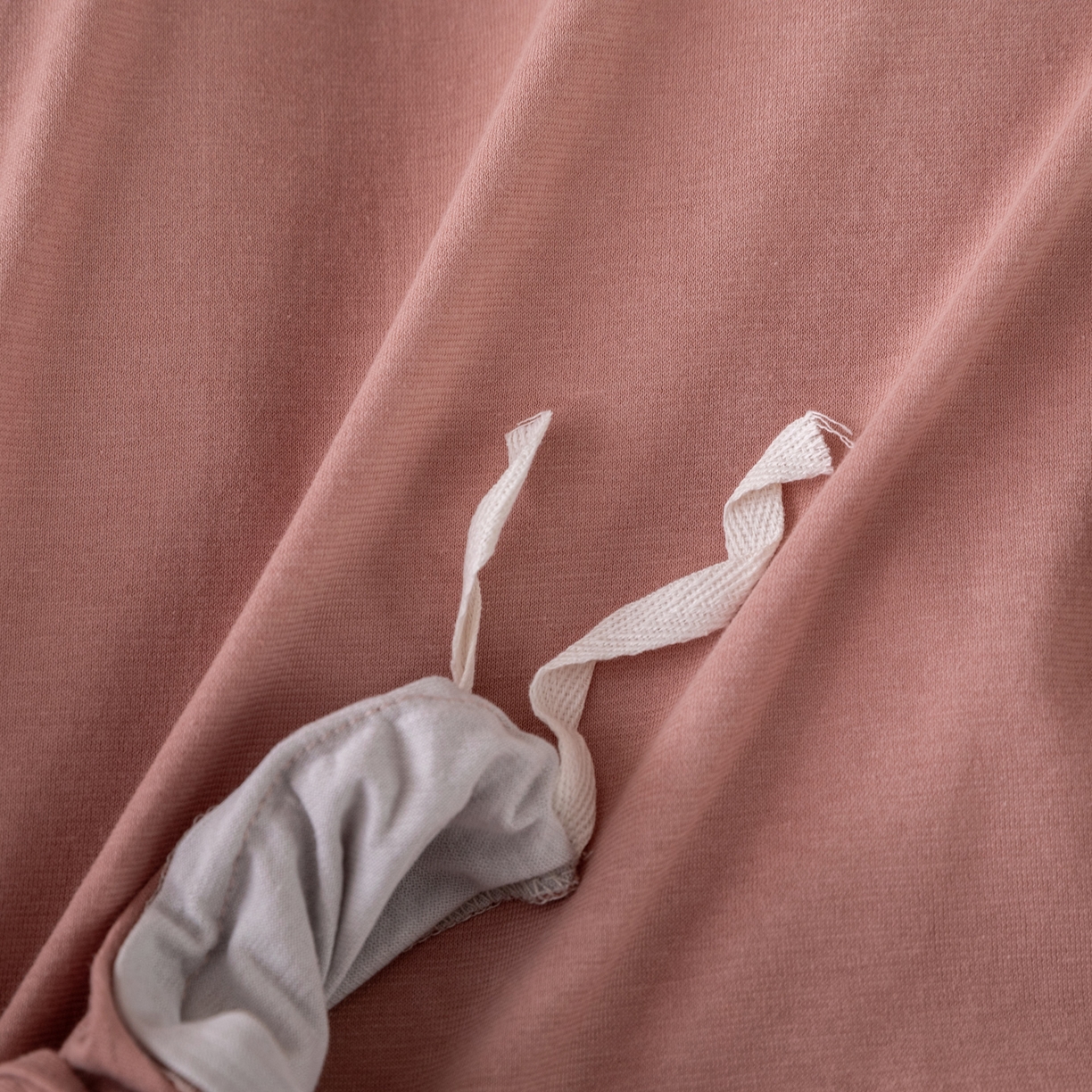 91家纺网 家纺一手货源 找家纺 梦可莱家居 2026春夏新品全棉针织棉纯色双拼简约百搭时尚系列四件套 双拼-豆沙