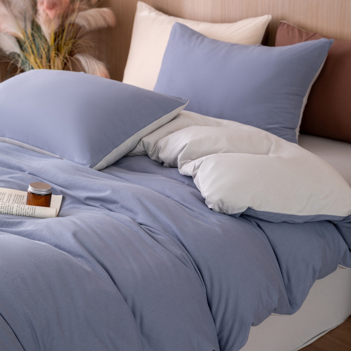 91家纺网 家纺一手货源 找家纺 梦可莱家居 2026春夏新品全棉针织棉纯色双拼简约百搭时尚系列四件套 双拼-蓝灰