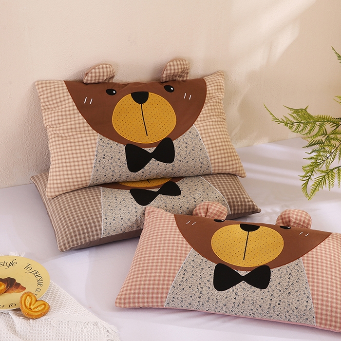 91家纺网 家纺一手货源 找家纺 （总）蔻眠 萌熊-全棉刺绣卡通荞麦护颈枕头儿童学生荞麦枕芯