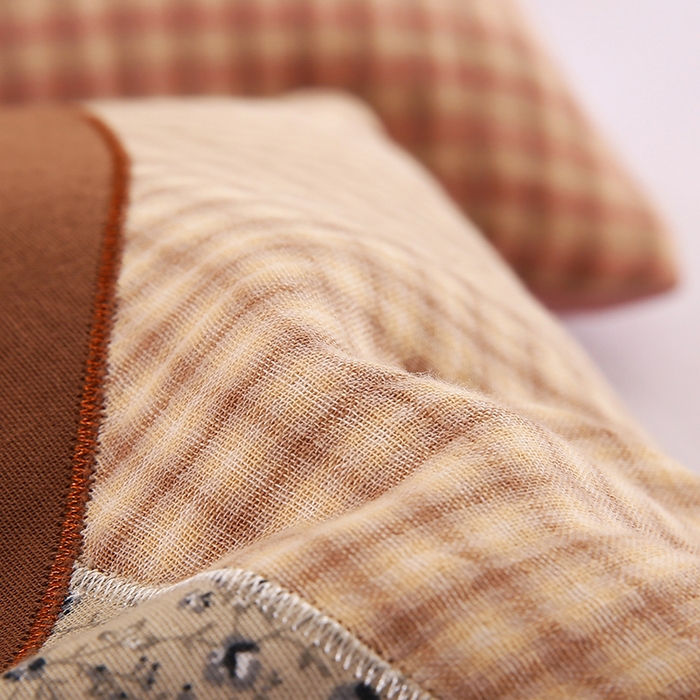 91家纺网 家纺一手货源 找家纺 蔻眠 萌熊-全棉刺绣卡通荞麦护颈枕头儿童学生荞麦枕芯 萌熊-驼格