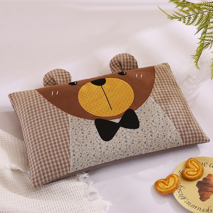 91家纺网 家纺一手货源 找家纺 蔻眠 萌熊-全棉刺绣卡通荞麦护颈枕头儿童学生荞麦枕芯 萌熊-咖格