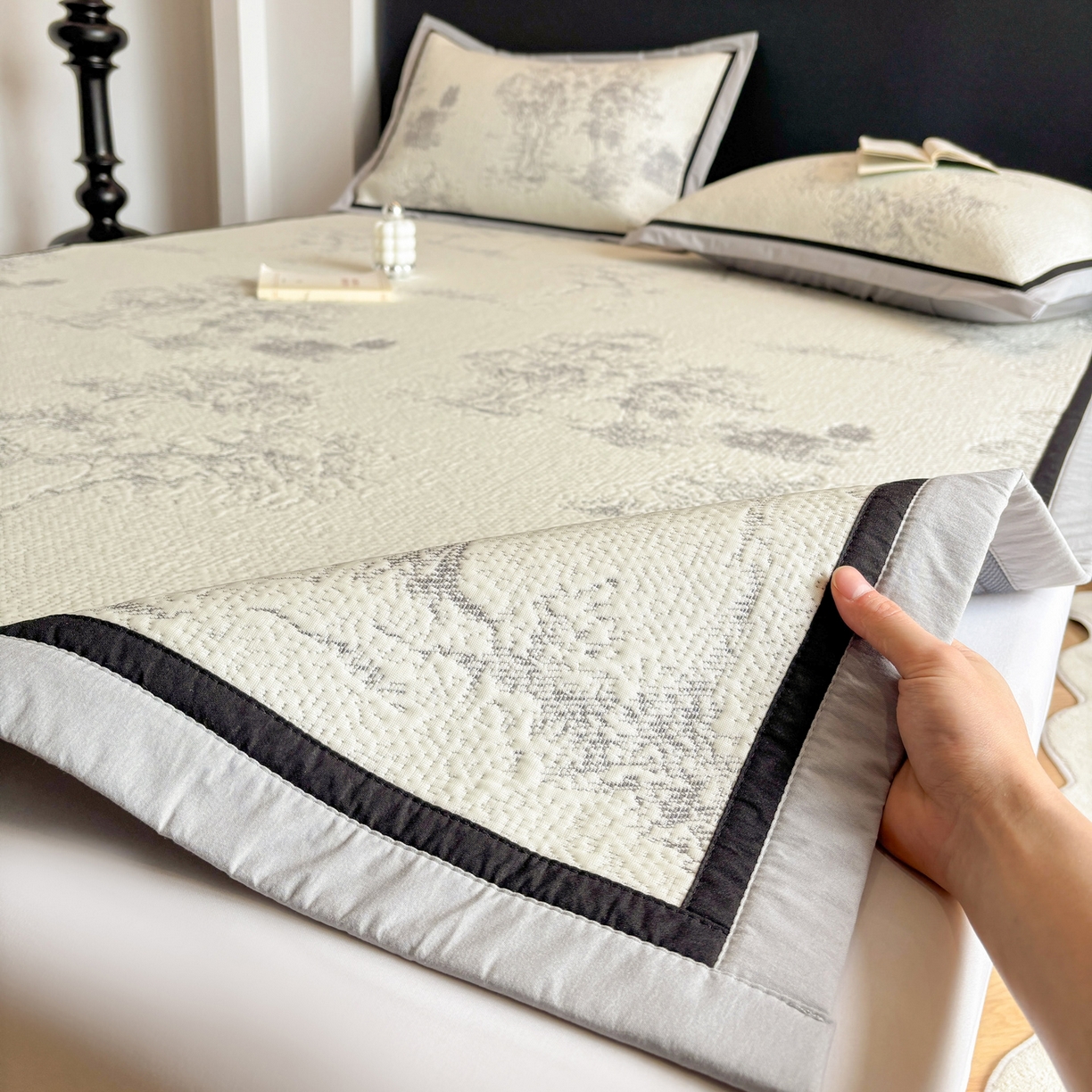 91家纺网 家纺一手货源 找家纺 （总）雅居纺家纺 2026新款A类加厚三明治底黑边PE凉感席