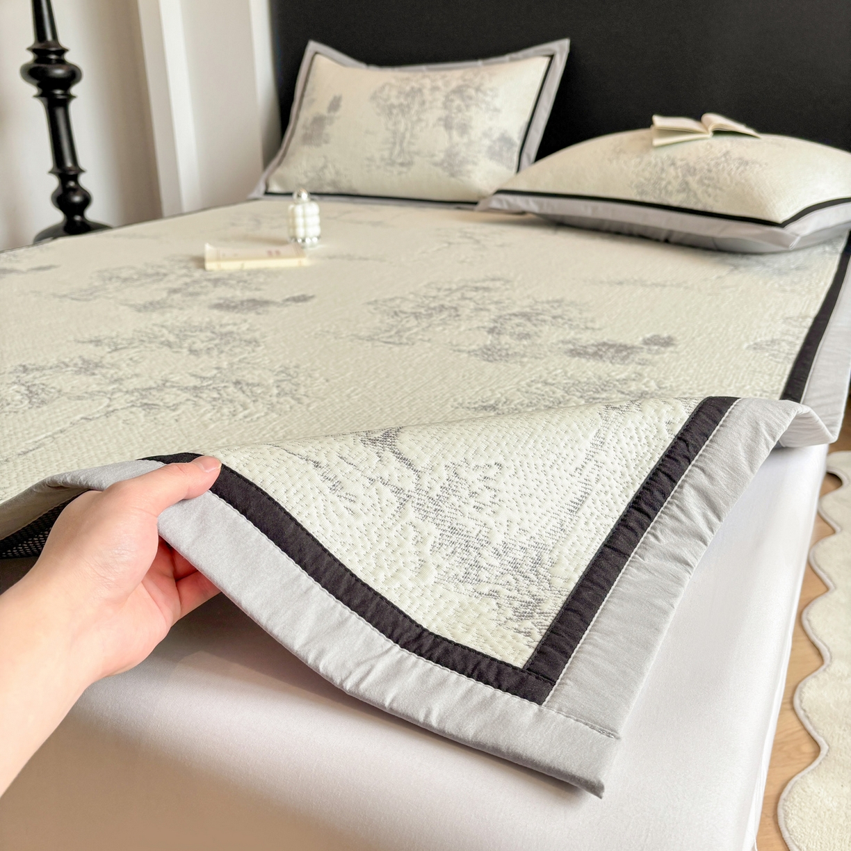 雅居纺家纺 2026新款A类加厚三明治底黑边PE凉感席 梦影-灰