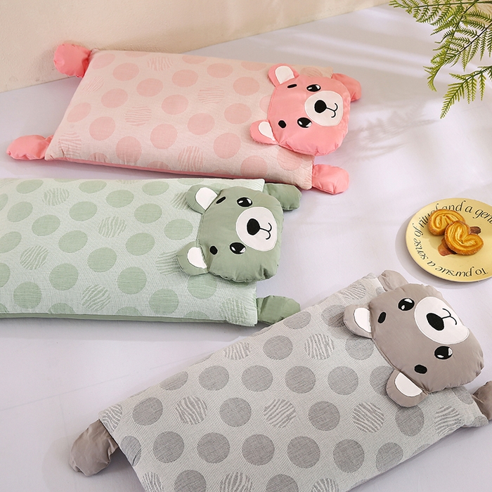 91家纺网 家纺一手货源 找家纺 （总）蔻眠 憨憨熊-全棉双层纱卡通荞麦护颈枕头儿童学生荞麦枕芯