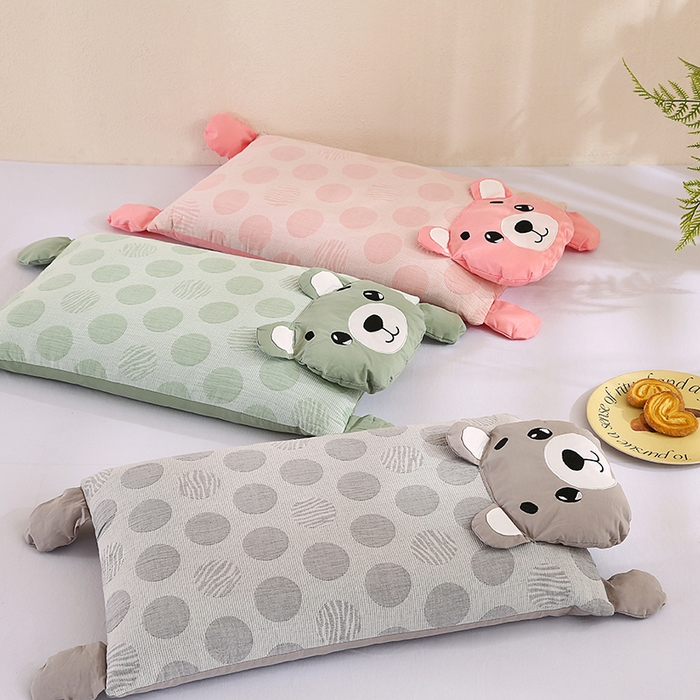 91家纺网 家纺一手货源 找家纺 蔻眠 憨憨熊-全棉双层纱卡通荞麦护颈枕头儿童学生荞麦枕芯 主图