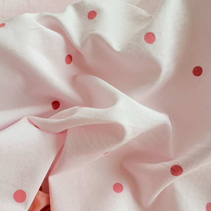 91家纺网 家纺一手货源 找家纺 铠畅 2026新款法式宽边水洗棉泡芙纱床盖款夏被四件套 粉雾波点