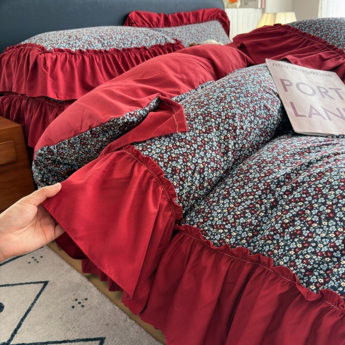 91家纺网 家纺一手货源 找家纺 铠畅 2026新款法式宽边水洗棉泡芙纱床盖款夏被四件套 红裙花影