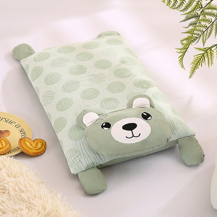 91家纺网 家纺一手货源 找家纺 蔻眠 憨憨熊-全棉双层纱卡通荞麦护颈枕头儿童学生荞麦枕芯 憨憨熊-绿色