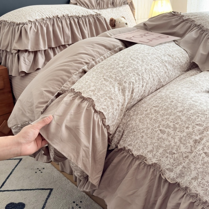 91家纺网 家纺一手货源 找家纺 铠畅 2026新款法式宽边水洗棉泡芙纱床盖款夏被四件套 森系花园