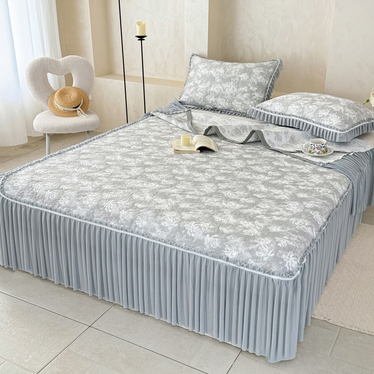 91家纺网 家纺一手货源 找家纺 雅居纺家纺 2026新款床裙款玫瑰系列凉感席 玫瑰-灰