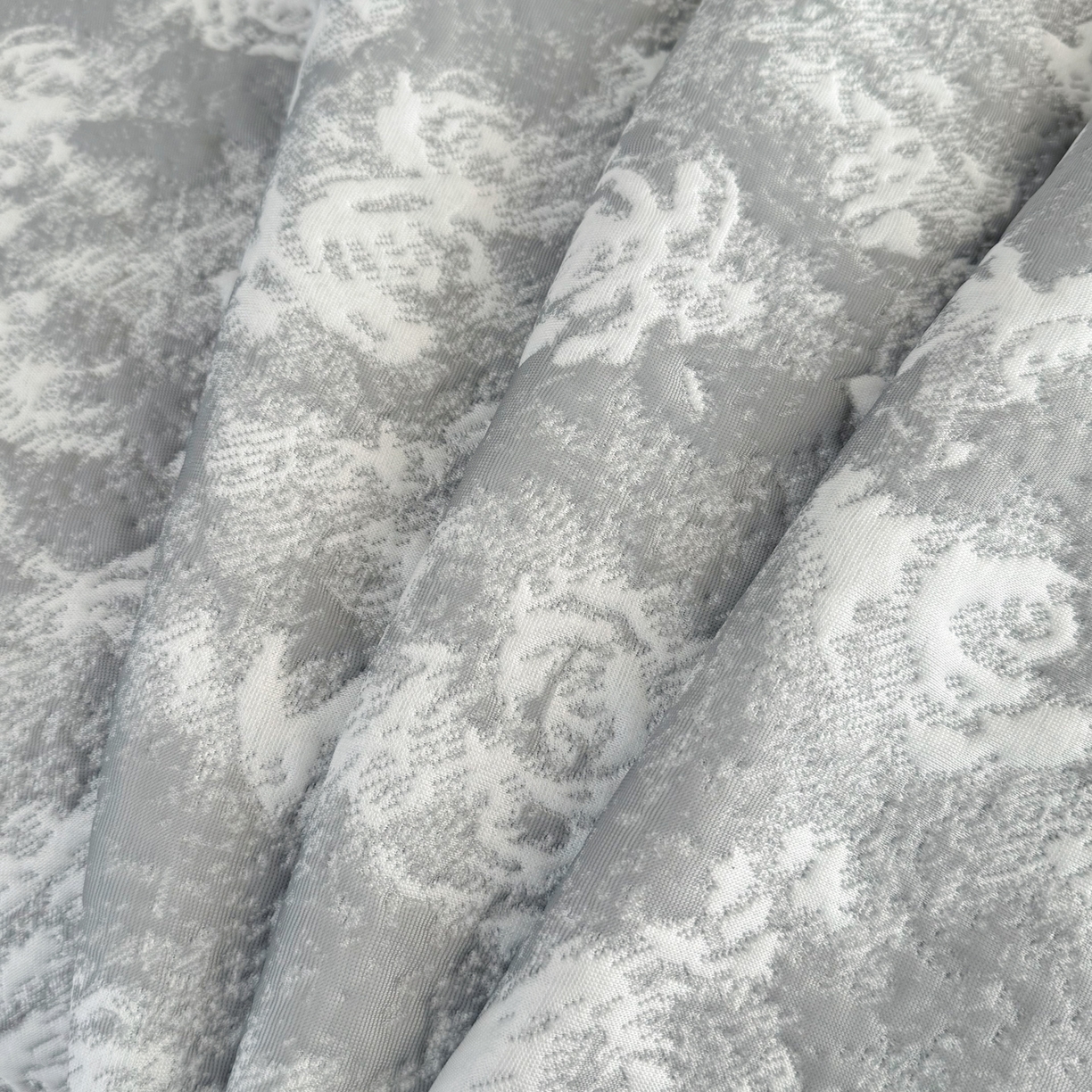 91家纺网 家纺一手货源 找家纺 雅居纺家纺 2026新款床裙款玫瑰系列凉感席 玫瑰-灰