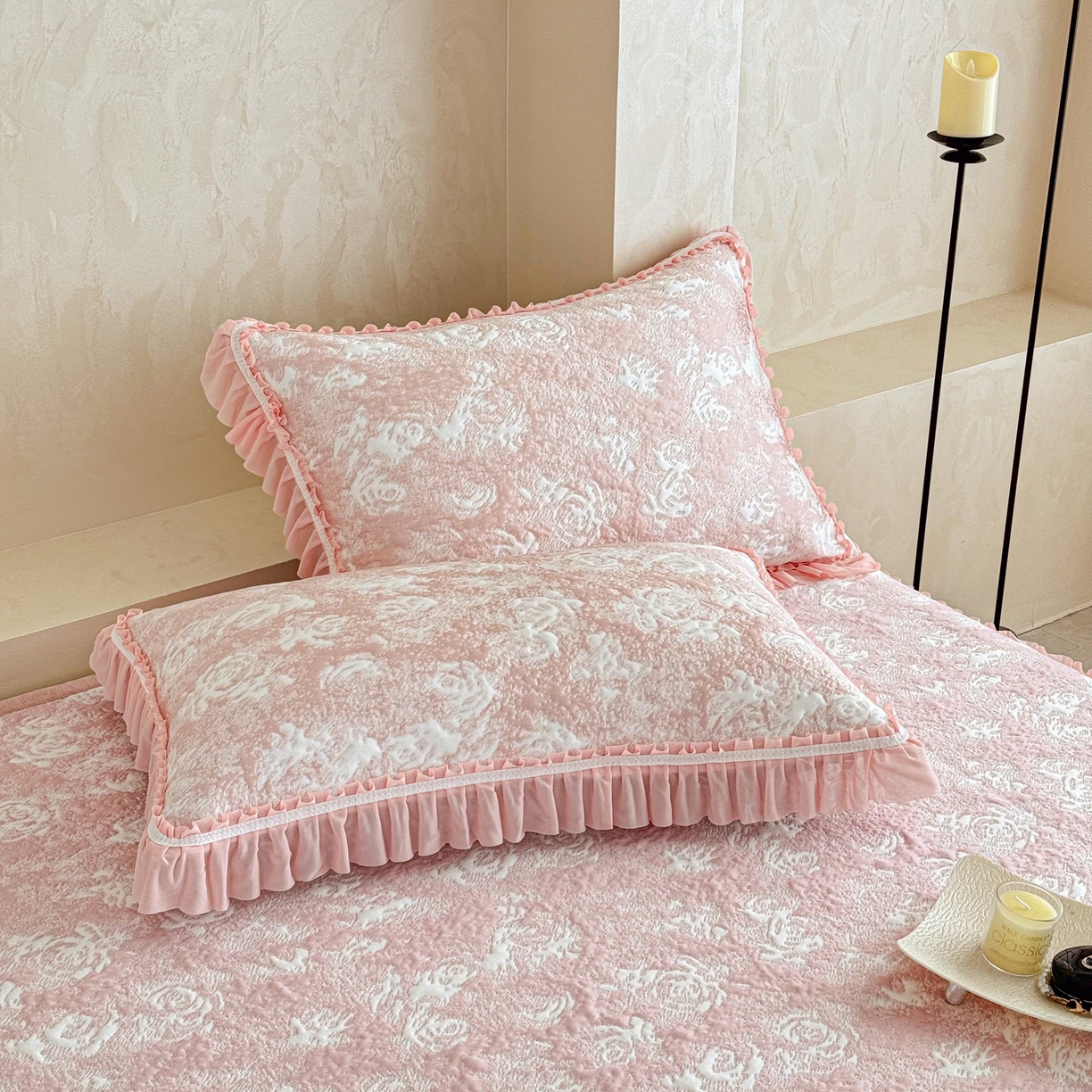 91家纺网 家纺一手货源 找家纺 雅居纺家纺 2026新款床裙款玫瑰系列凉感席 玫瑰-粉