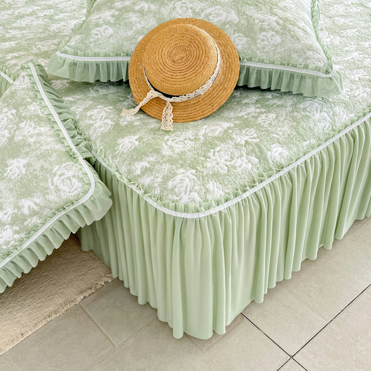 91家纺网 家纺一手货源 找家纺 雅居纺家纺 2026新款床裙款玫瑰系列凉感席 玫瑰-绿