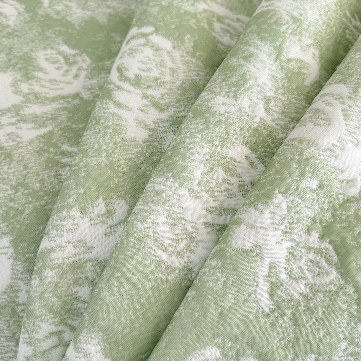 91家纺网 家纺一手货源 找家纺 雅居纺家纺 2026新款床裙款玫瑰系列凉感席 玫瑰-绿