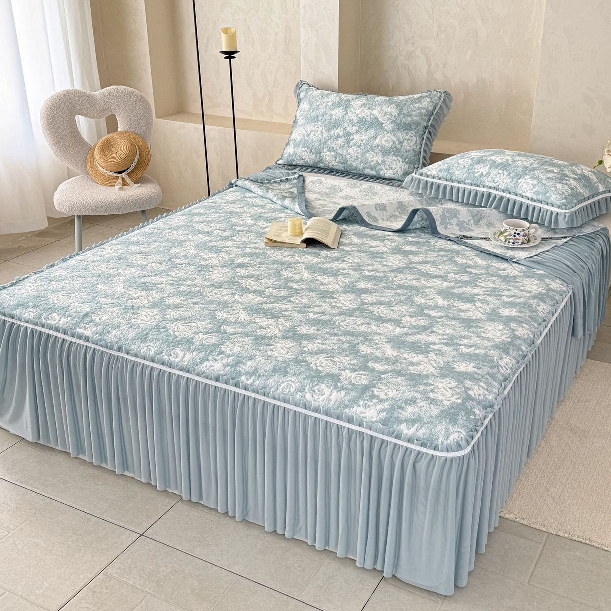 91家纺网 家纺一手货源 找家纺 雅居纺家纺 2026新款床裙款玫瑰系列凉感席 玫瑰-蓝