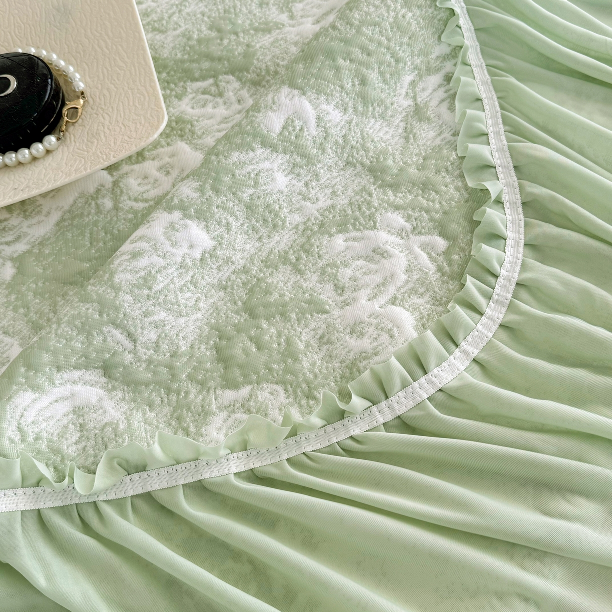 91家纺网 家纺一手货源 找家纺 雅居纺家纺 2026新款床裙款玫瑰系列凉感席 玫瑰-绿