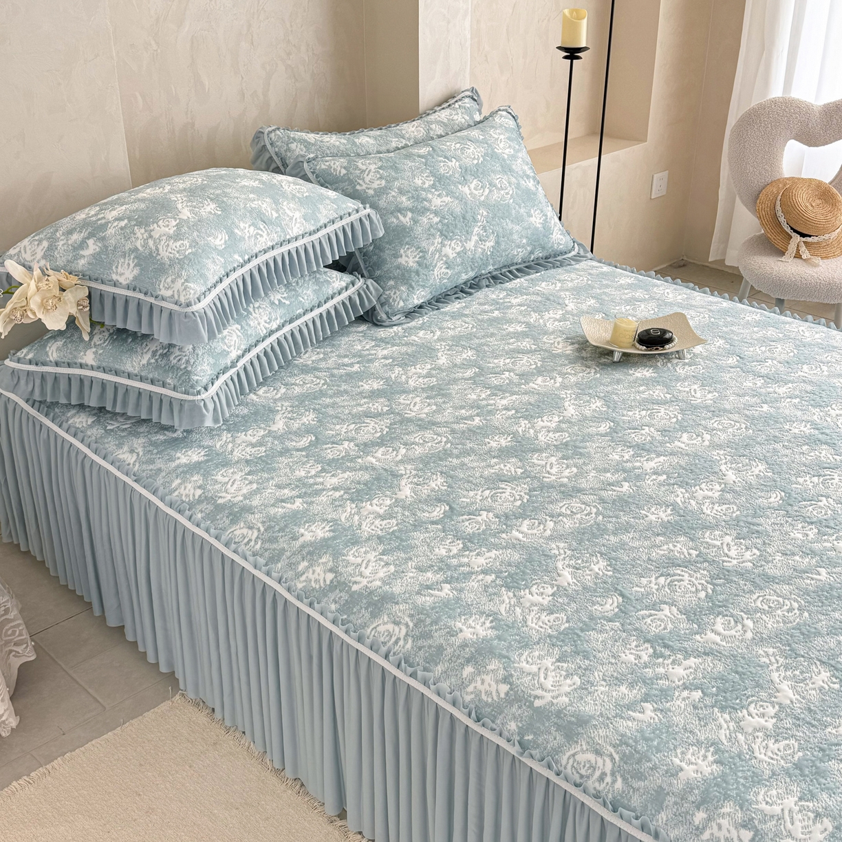 91家纺网 家纺一手货源 找家纺 雅居纺家纺 2026新款床裙款玫瑰系列凉感席 玫瑰-蓝