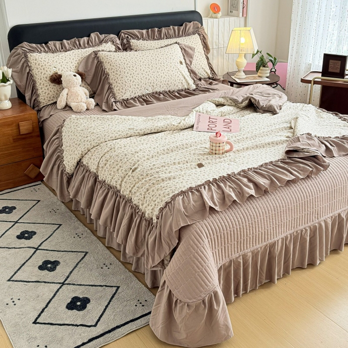 91家纺网 家纺一手货源 找家纺 铠畅 2026新款法式宽边水洗棉泡芙纱床盖款夏被四件套 兔小姐