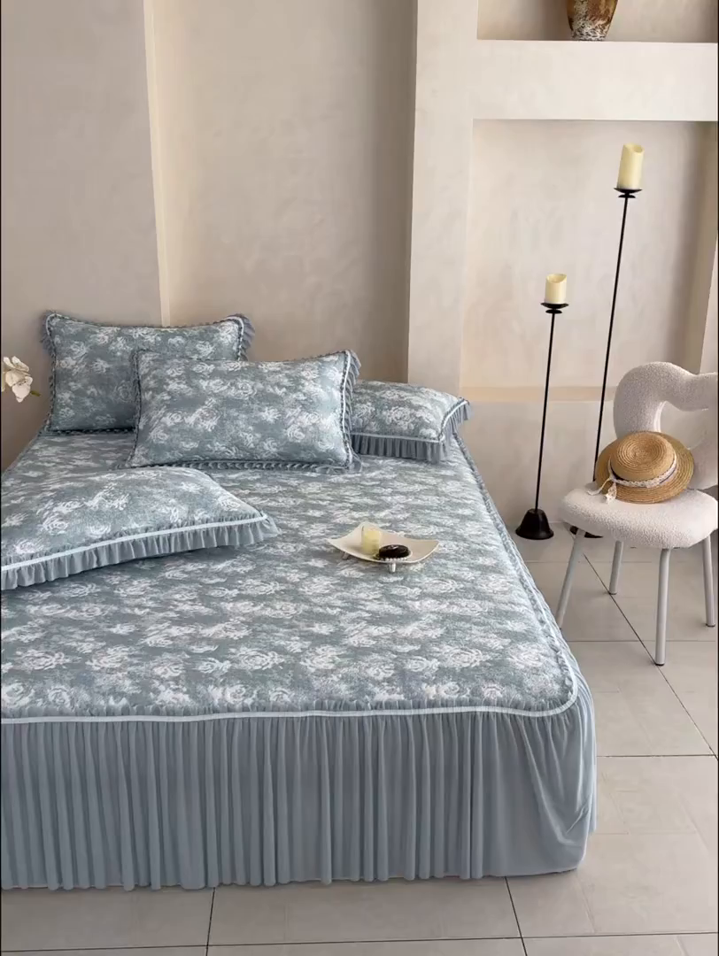 91家纺网 家纺一手货源 找家纺 雅居纺家纺 2026新款床裙款玫瑰系列凉感席 玫瑰-蓝