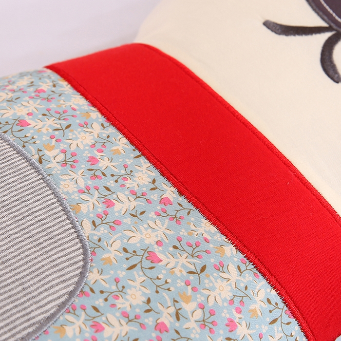 91家纺网 家纺一手货源 找家纺 蔻眠 动物园-全棉儿童卡通荞麦护颈枕头学生枕芯 动物园-蓝色