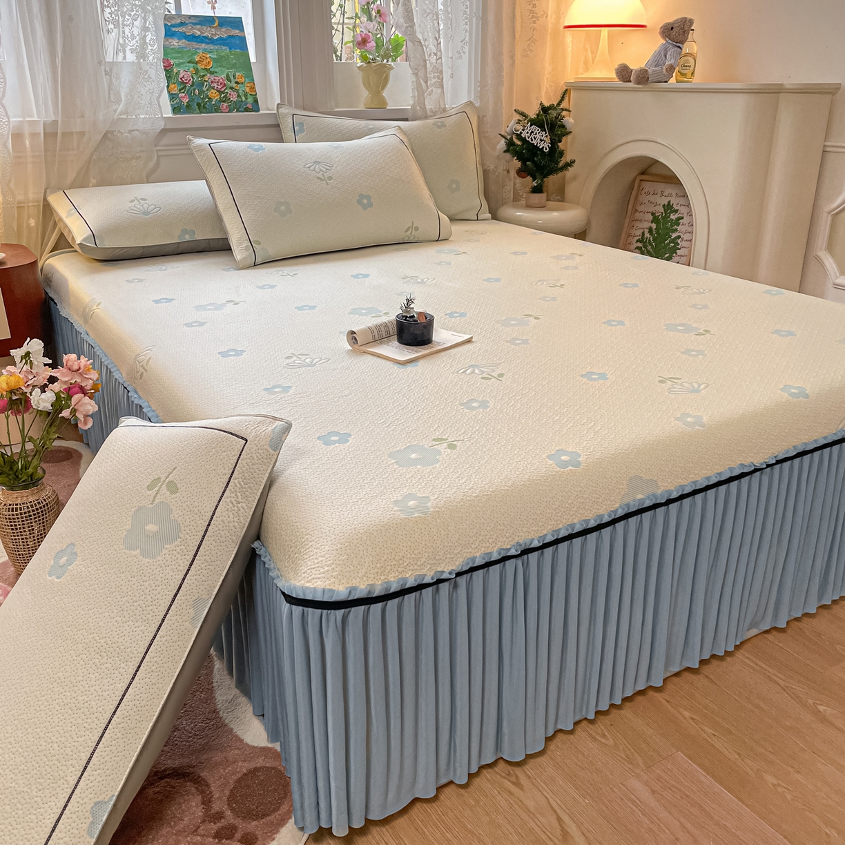 91家纺网 家纺一手货源 找家纺 雅居纺家纺 2026新款夏日花语系列凉感床裙凉席 夏日花语-蓝