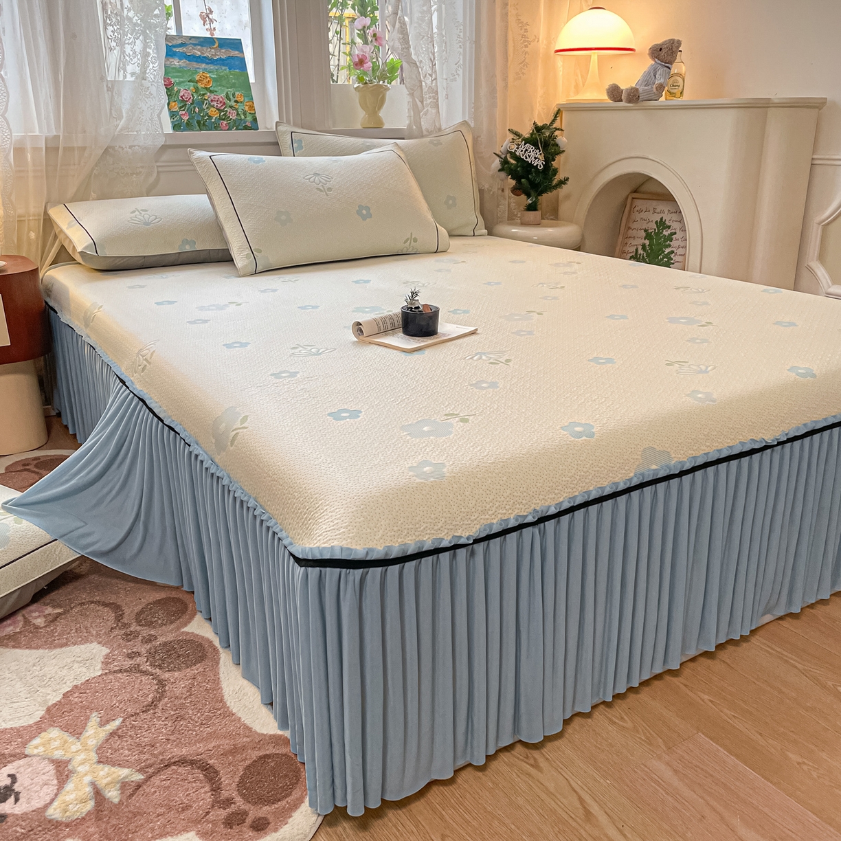 91家纺网 家纺一手货源 找家纺 雅居纺家纺 2026新款夏日花语系列凉感床裙凉席 夏日花语-蓝