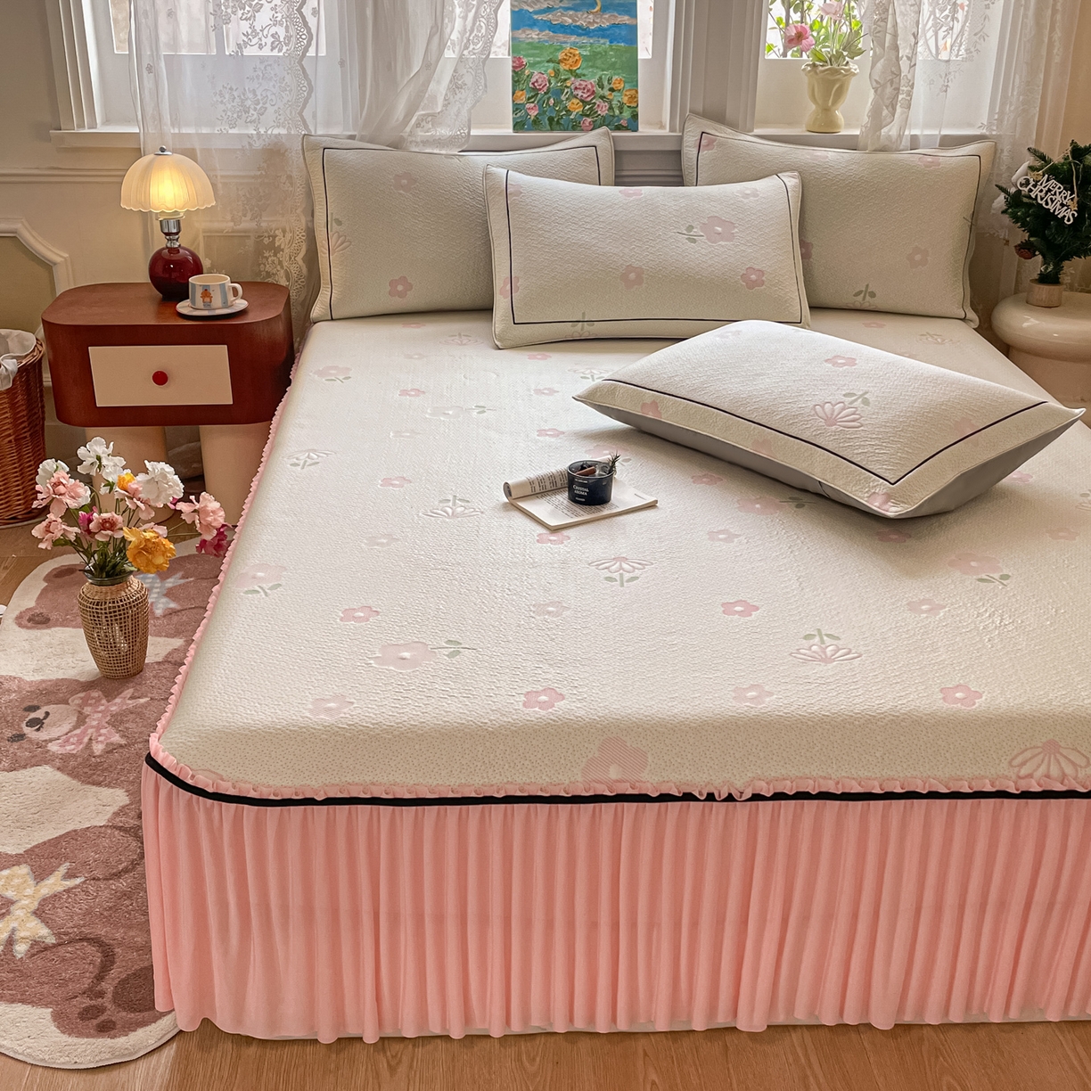 91家纺网 家纺一手货源 找家纺 雅居纺家纺 2026新款夏日花语系列凉感床裙凉席 夏日花语-粉