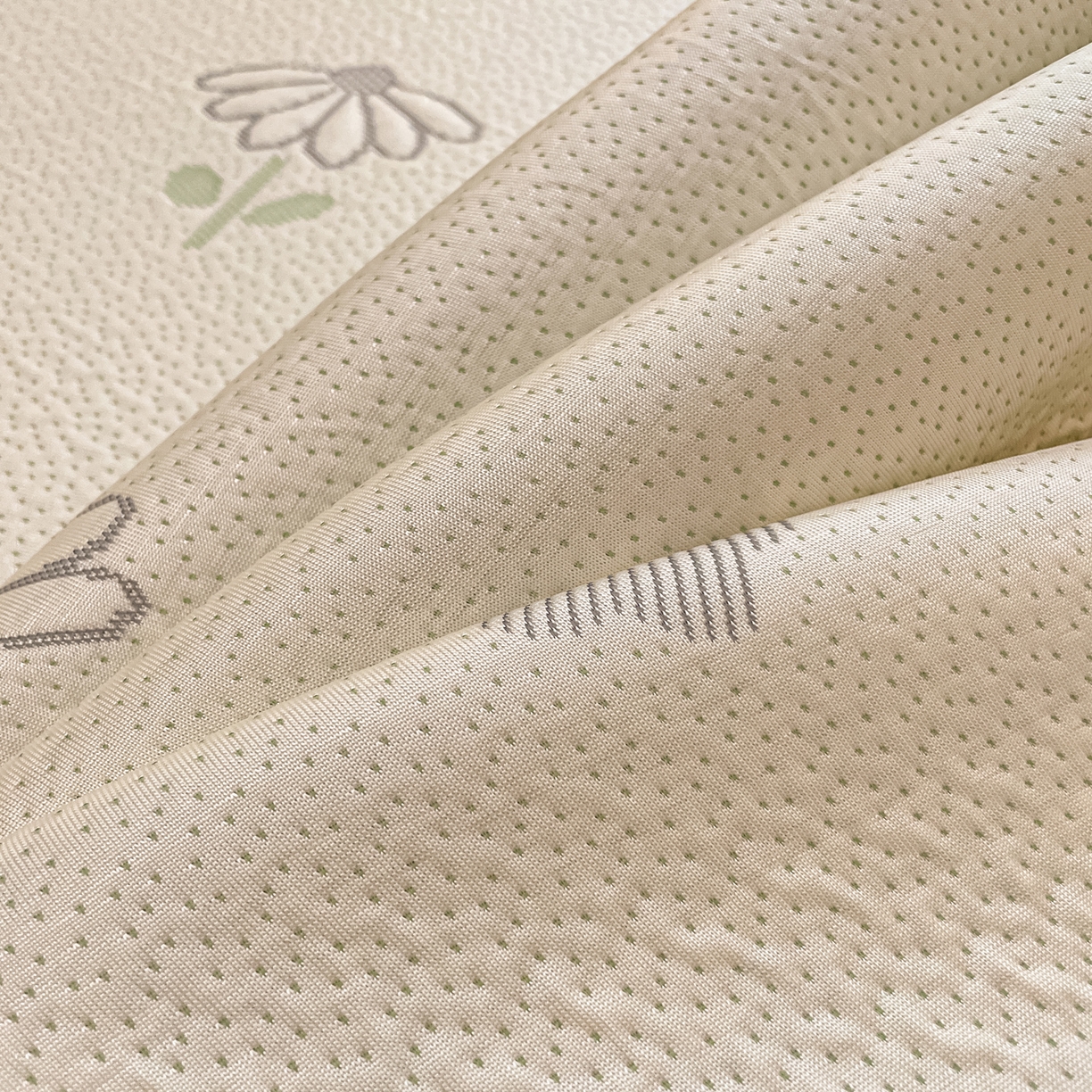 91家纺网 家纺一手货源 找家纺 雅居纺家纺 2026新款夏日花语系列凉感床裙凉席 夏日花语-灰