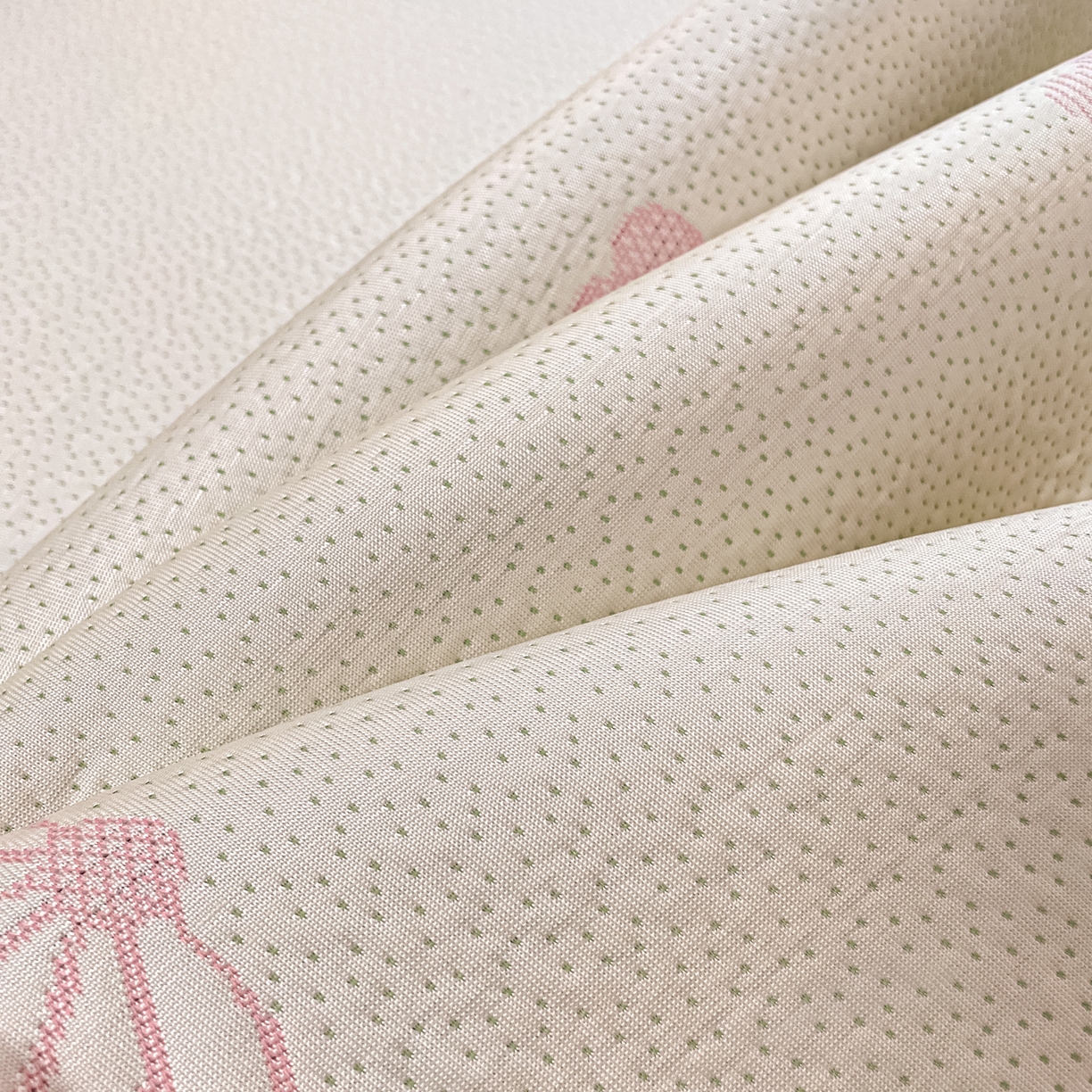 91家纺网 家纺一手货源 找家纺 雅居纺家纺 2026新款夏日花语系列凉感床裙凉席 夏日花语-粉