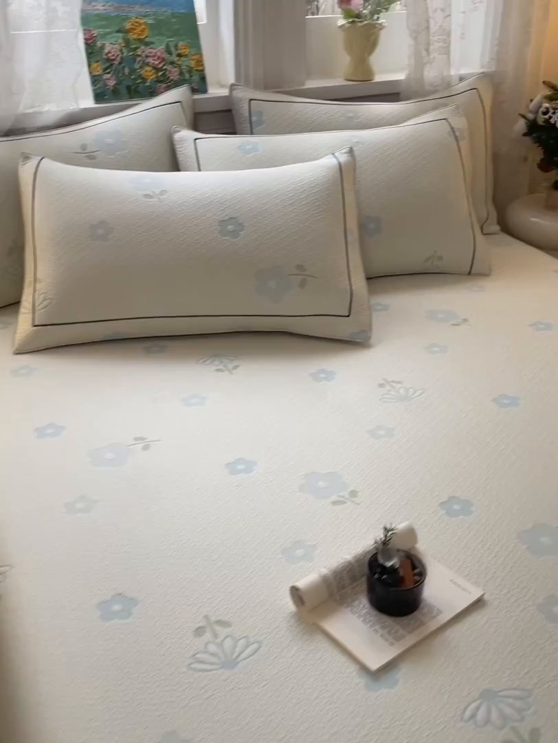 91家纺网 家纺一手货源 找家纺 雅居纺家纺 2026新款夏日花语系列凉感床裙凉席 夏日花语-蓝