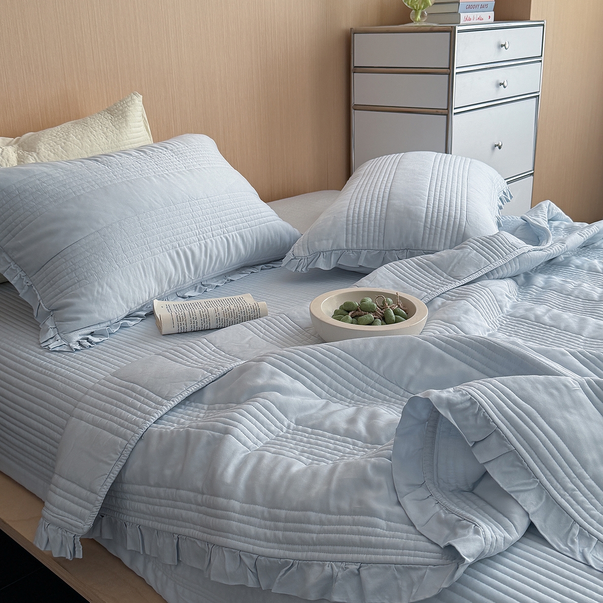 91家纺网 家纺一手货源 找家纺 漫调家纺 2026新款韩国莫代尔夏被床盖系列-花边款 海盐蓝