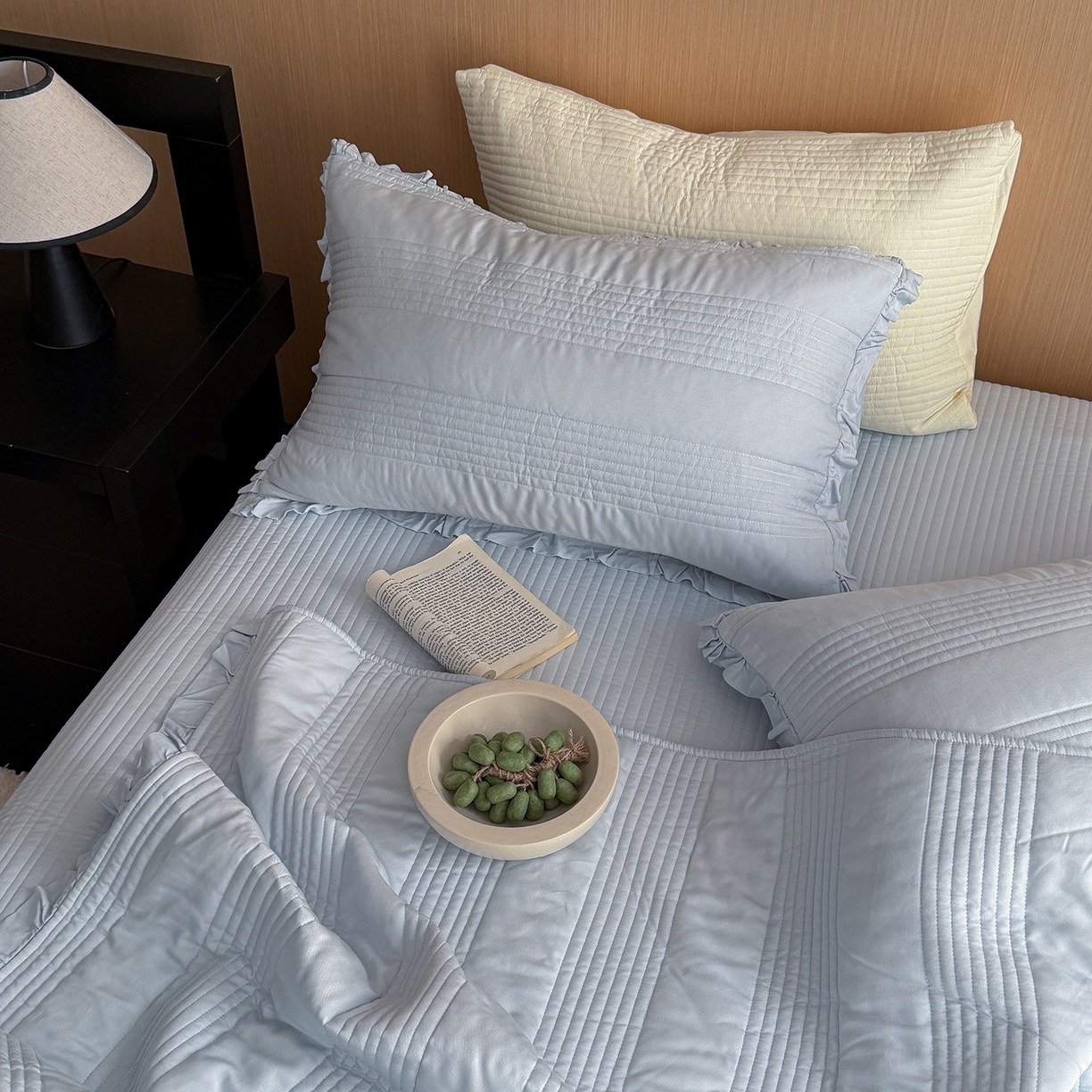 91家纺网 家纺一手货源 找家纺 漫调家纺 2026新款韩国莫代尔夏被床盖系列-花边款 海盐蓝