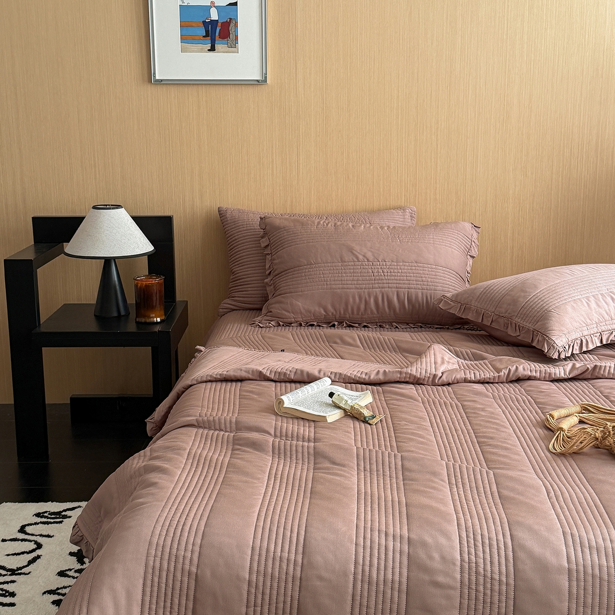 91家纺网 家纺一手货源 找家纺 漫调家纺 2026新款韩国莫代尔夏被床盖系列-花边款 可可暖棕