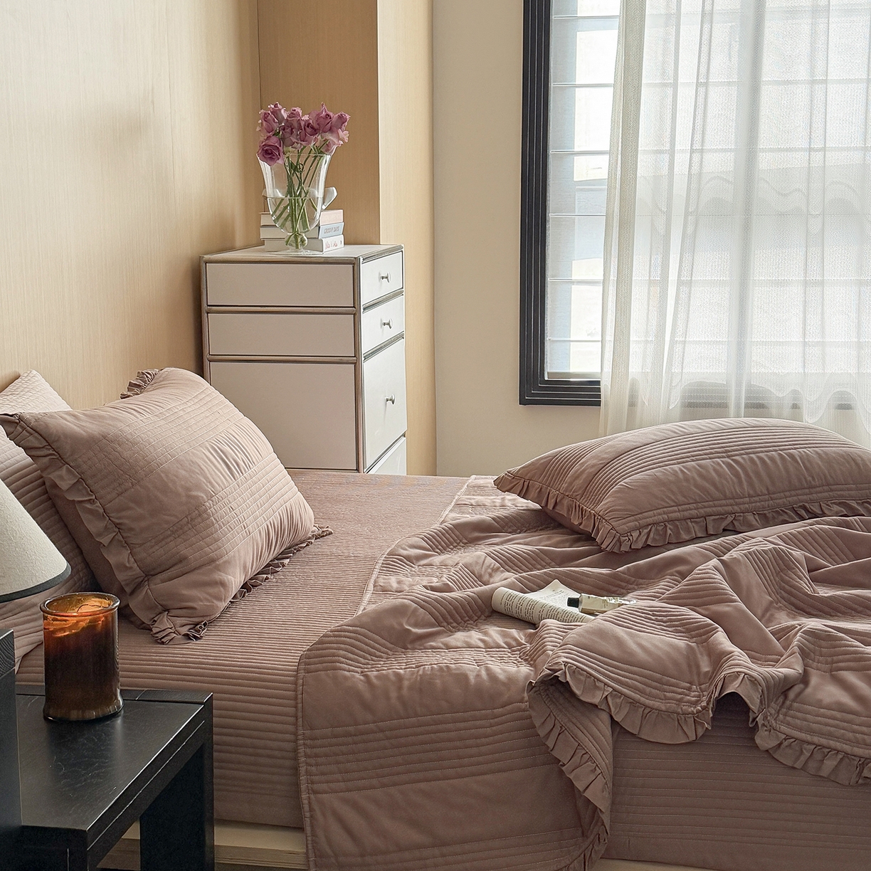 91家纺网 家纺一手货源 找家纺 漫调家纺 2026新款韩国莫代尔夏被床盖系列-花边款 可可暖棕