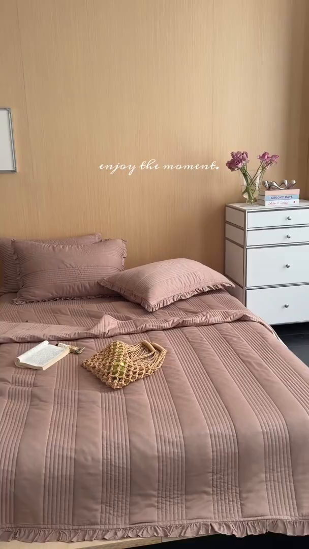 91家纺网 家纺一手货源 找家纺 漫调家纺 2026新款韩国莫代尔夏被床盖系列-花边款 可可暖棕