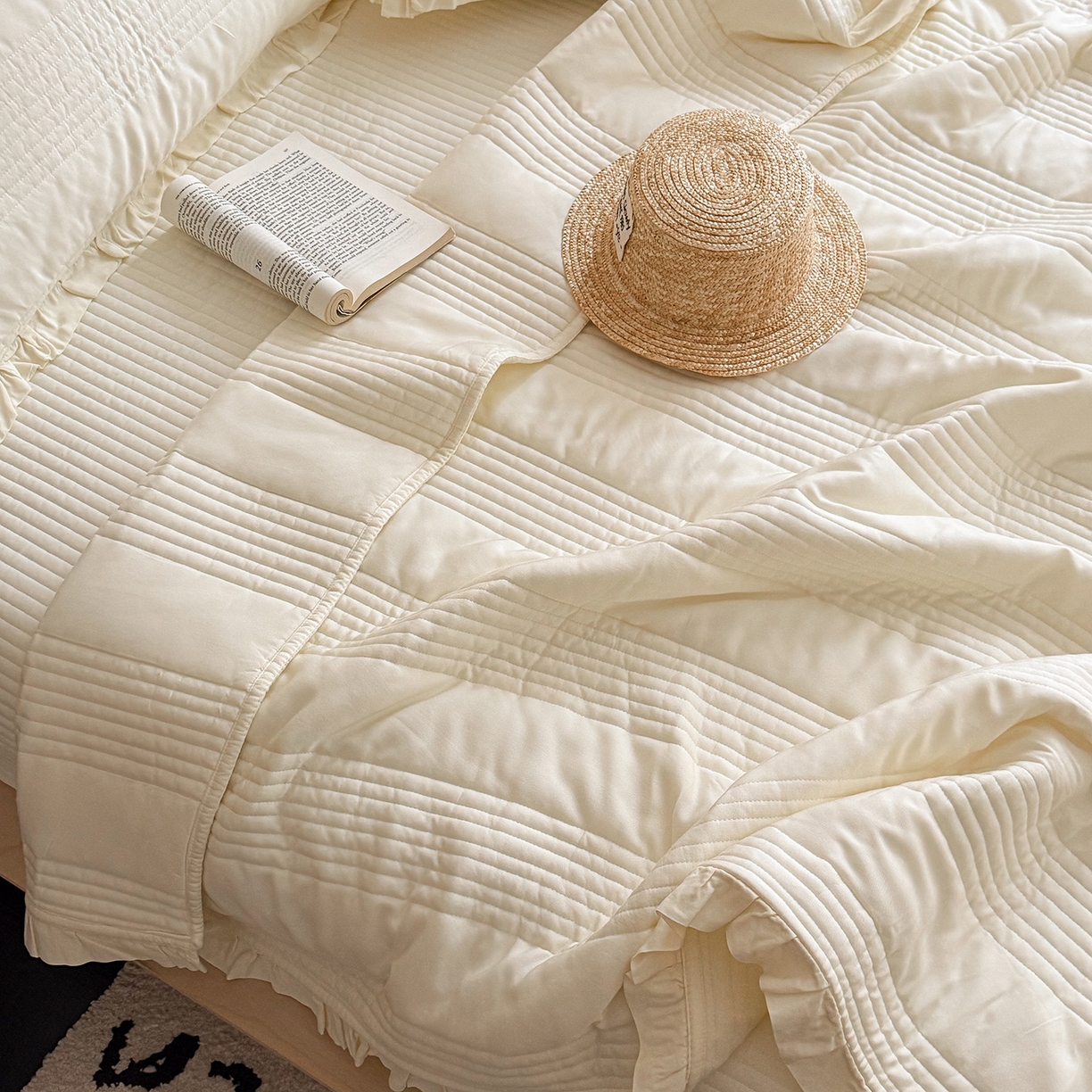 91家纺网 家纺一手货源 找家纺 漫调家纺 2026新款韩国莫代尔夏被床盖系列-花边款 奶杏