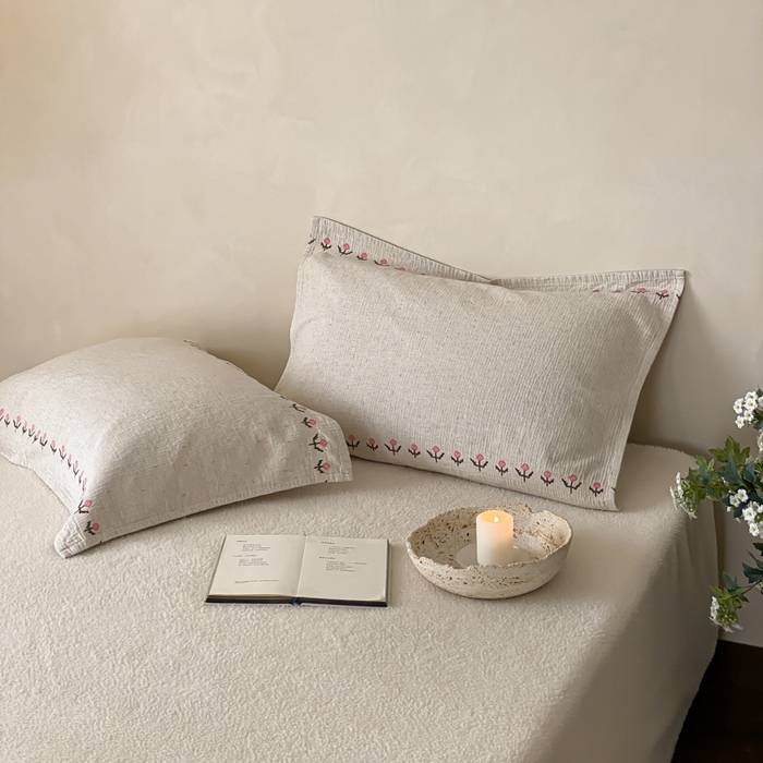 91家纺网 家纺一手货源 找家纺 麻依 2026新款四层纱布亚麻枕巾棉麻 风信子