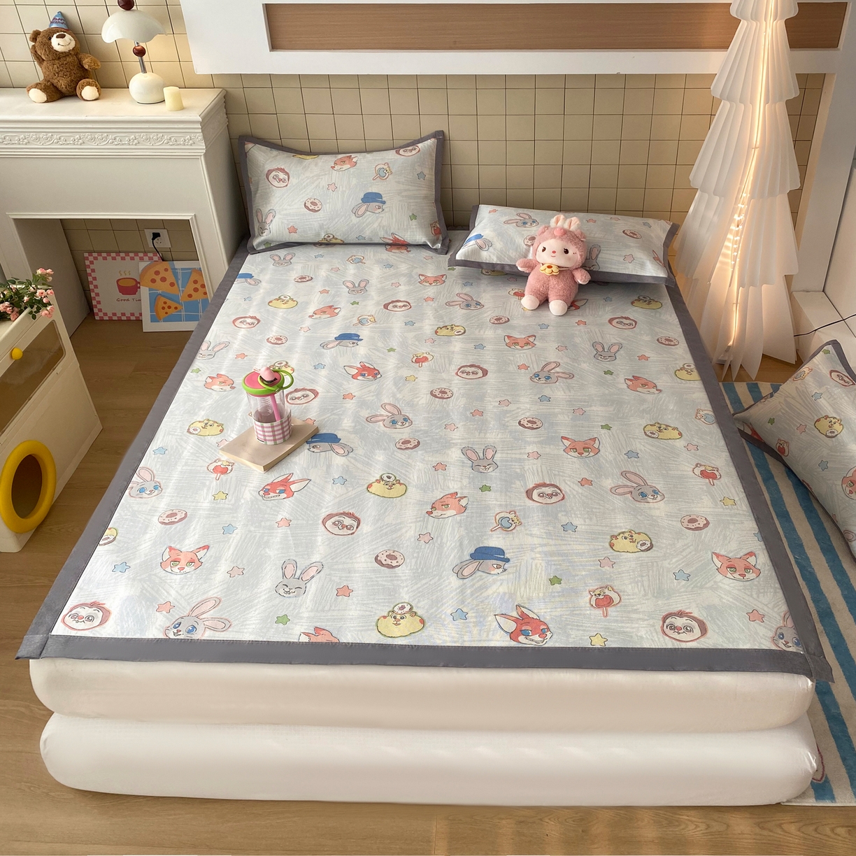 91家纺网 家纺一手货源 找家纺 金盛纺 2026新款A类数码印花冰丝席(可定制)-床席款 动物天团