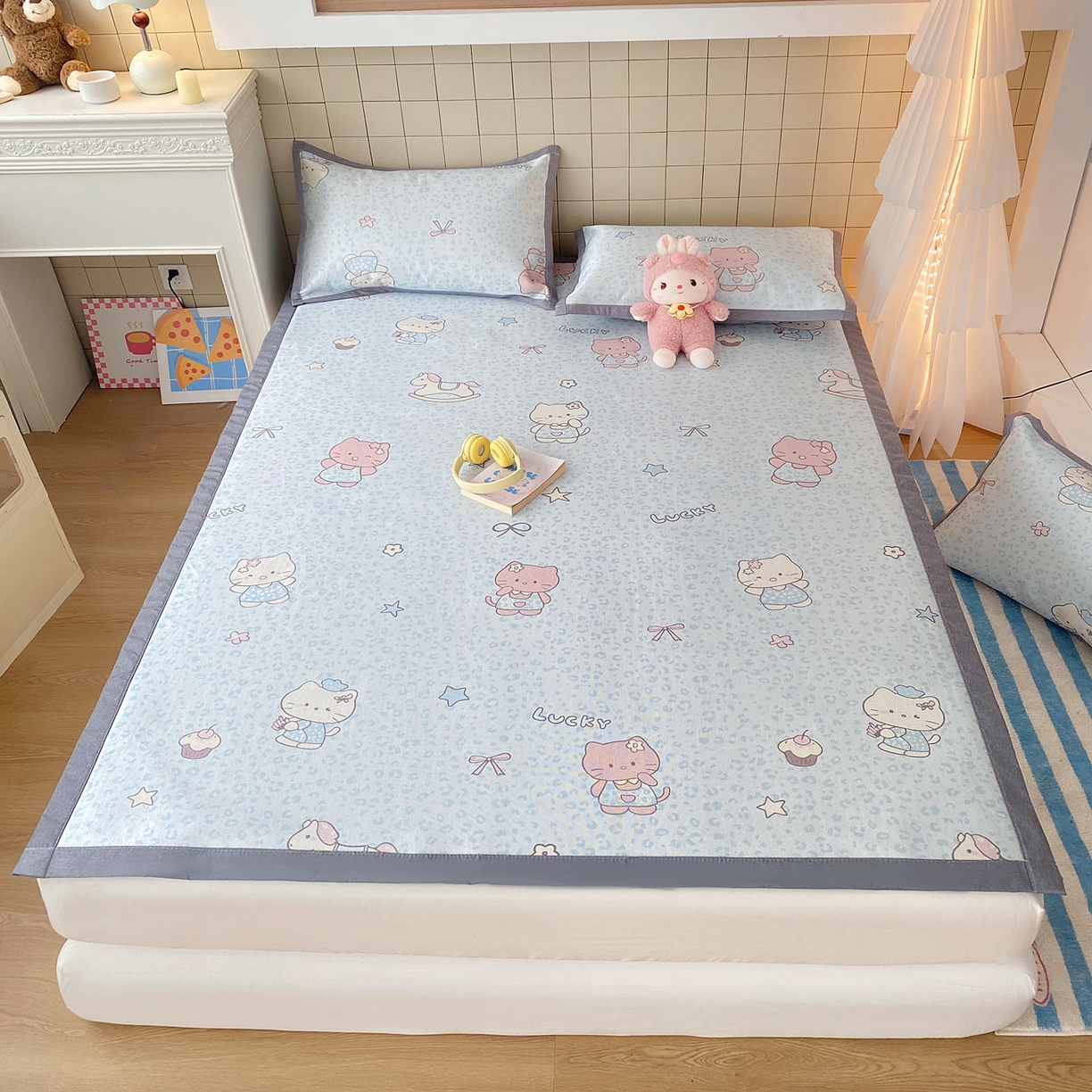 91家纺网 家纺一手货源 找家纺 金盛纺 2026新款A类数码印花冰丝席(可定制)-床席款 蓝猫