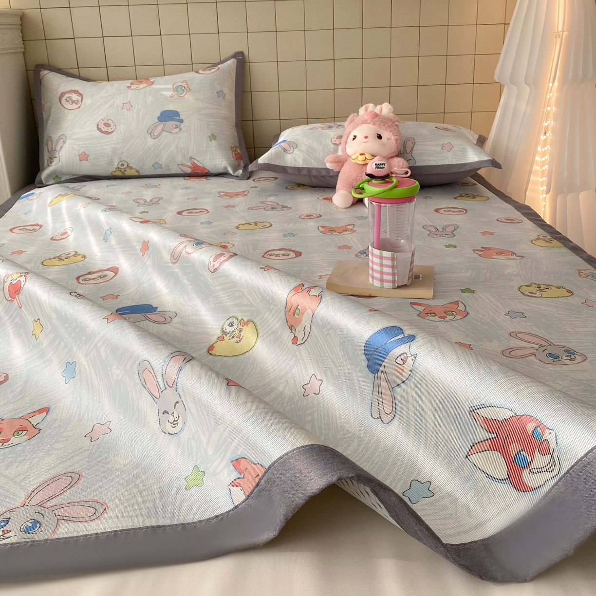 91家纺网 家纺一手货源 找家纺 金盛纺 2026新款A类数码印花冰丝席(可定制)-床席款 动物天团