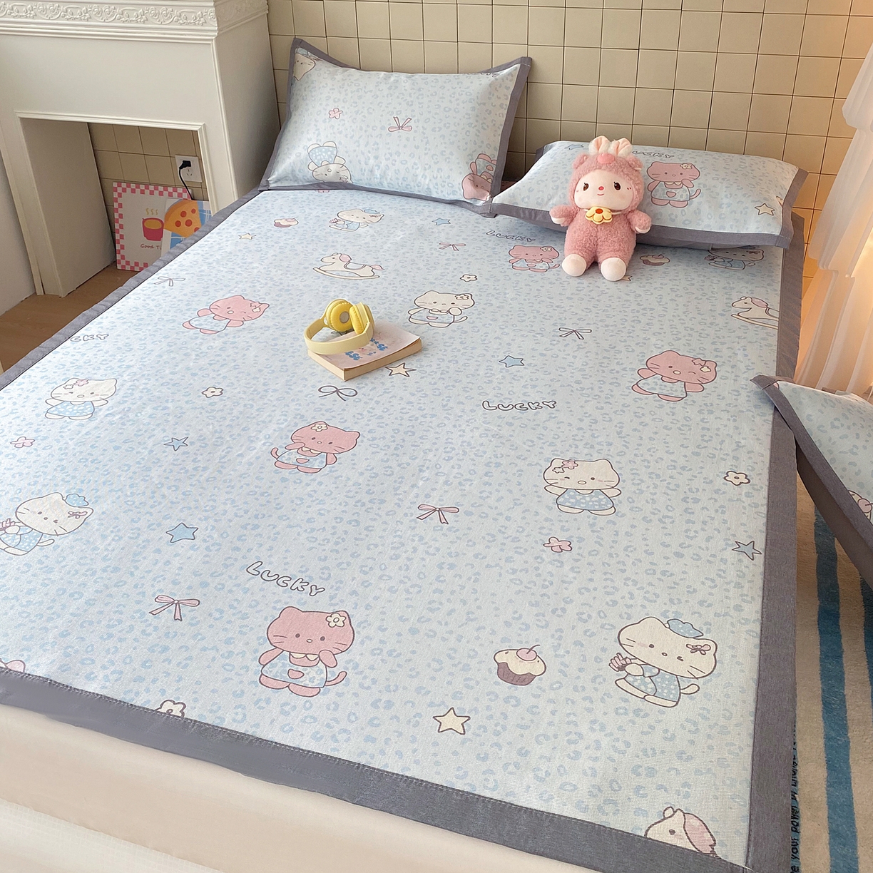 91家纺网 家纺一手货源 找家纺 金盛纺 2026新款A类数码印花冰丝席(可定制)-床席款 蓝猫